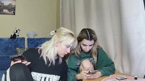 Dirty Kiss69 online show from February 26, 10:20 pm