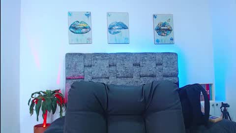 dirty model online show from September 17, 3:52 am