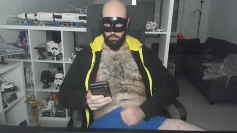 Robert online show from November 9, 11:58 pm