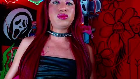 dirtydanezka online show from April 8, 8:25 am