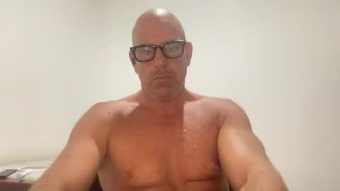 Snapshot of dirtydanlondon chatting on March 2, 10:44 am Dirtydanlondon online show from March 2, 10:44 am