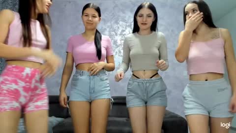 Snapshot of dirtygirls99 chatting on October 4, 10:52 pm Gyna    Josie    online show from October 4, 10:52 pm