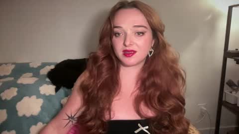 Snapshot of dirtylaneyjane chatting on December 15, 6:18 am Laney Jane online show from December 15, 6:18 am