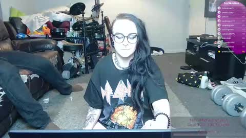 Snapshot of dirtymetalcouple chatting on February 28, 2:42 am DirtyMetalCouple online show from February 28, 2:42 am