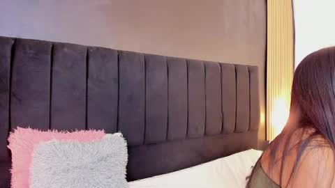 Soffie - Valentina - Yuya  Astro online show from April 2, 11:02 pm