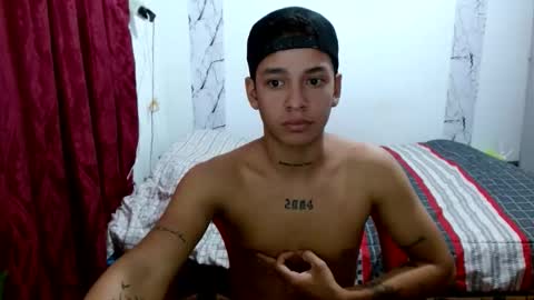 Snapshot of dirtyslimlatin chatting on December 5, 1:58 am dirtyslimlatin online show from December 5, 1:58 am