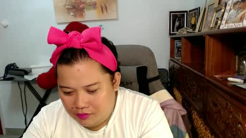 dirtywhorewoman online show from December 16, 11:01 am