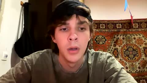 Snapshot of diskii07 chatting on October 10, 7:24 pm diskii07 online show from October 10, 7:24 pm