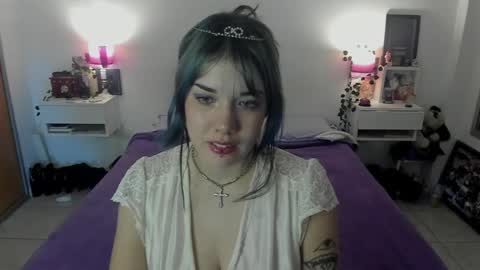 Snapshot of dissasterology chatting on June 9, 2:34 am Lena online show from June 9, 2:34 am