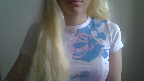 DitaMilton online show from January 11, 9:58 am