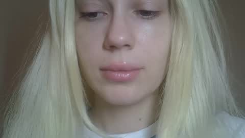 DitaMilton online show from April 20, 7:37 pm