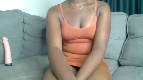 queen kinky online show from April 13, 10:15 pm