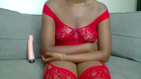 queen kinky online show from April 16, 10:01 pm