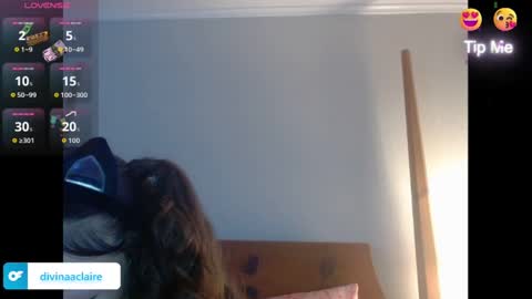 Divina Claire    online show from November 1, 12:01 am