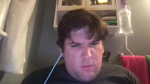 Snapshot of dj_stud chatting on December 1, 5:34 am dj_stud online show from December 1, 5:34 am