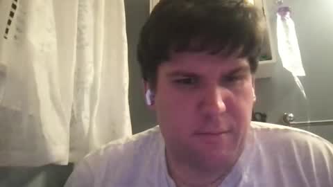 Snapshot of dj_stud chatting on February 4, 6:30 am dj_stud online show from February 4, 6:30 am