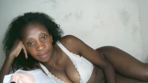 djamellah online show from April 10, 10:47 pm