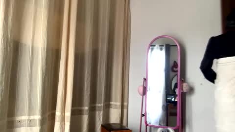 djayanah online show from April 10, 4:39 am