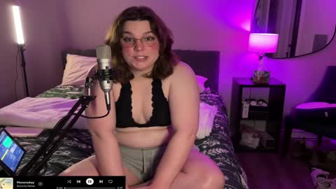 djentslut online show from December 6, 3:52 am