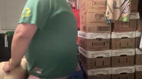 Snapshot of djfreeque chatting on December 8, 4:57 am djfreeque online show from December 8, 4:57 am