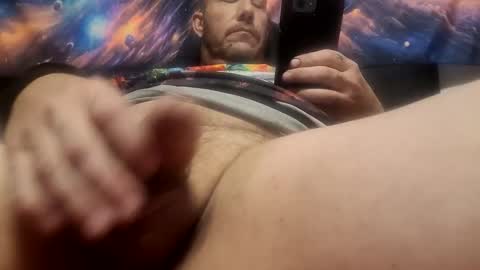 Snapshot of djirie1 chatting on January 9, 9:59 am Tunes online show from January 9, 9:59 am