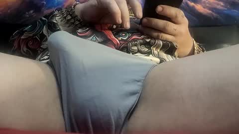 Snapshot of djirie1 chatting on March 8, 10:11 am Tunes online show from March 8, 10:11 am