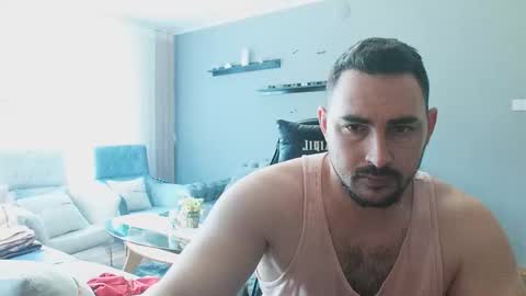 STR8 BOYv online show from March 18, 7:33 am