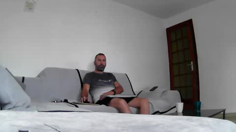 Snapshot of djo3322 chatting on December 2, 9:02 am Djo online show from December 2, 9:02 am