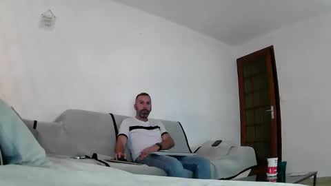 Snapshot of djo3322 chatting on December 2, 10:01 pm Djo online show from December 2, 10:01 pm