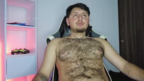 Snapshot of djsex_yerknox chatting on May 16, 7:27 am yerknox online show from May 16, 7:27 am