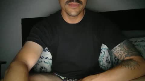 Snapshot of dk420mwa chatting on December 3, 2:27 pm dk420mwa online show from December 3, 2:27 pm