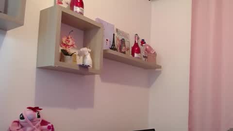 Snapshot of dlacarra chatting on December 17, 12:05 am David Lucky 13 online show from December 17, 12:05 am