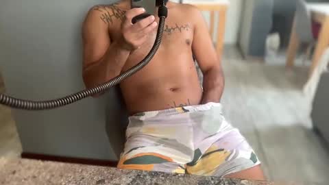Snapshot of dmitirdarko chatting on February 14, 11:42 am Dmitri online show from February 14, 11:42 am