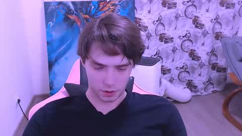 Snapshot of dmitryromanov chatting on November 18, 1:00 am Dead A online show from November 18, 1:00 am