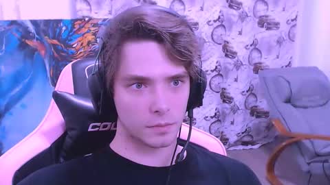 Snapshot of dmitryromanov chatting on December 5, 12:58 pm Dead A online show from December 5, 12:58 pm