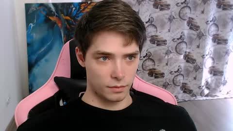 Snapshot of dmitryromanov chatting on May 2, 12:21 pm Dead A online show from May 2, 12:21 pm