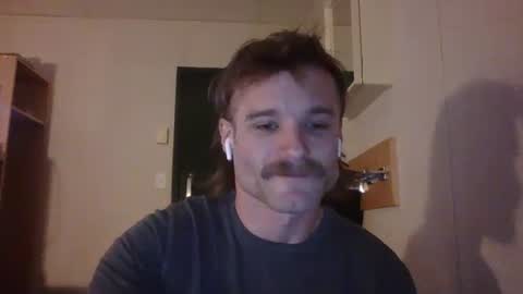 Snapshot of dngl264699 chatting on January 22, 10:29 am ImperviousAnchored online show from January 22, 10:29 am