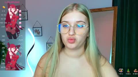 Snapshot of do_u_want_alice chatting on January 17, 5:42 am Alice online show from January 17, 5:42 am