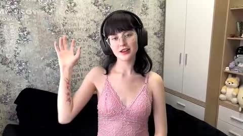 Annie PVT IS OPEN online show from September 15, 12:05 pm