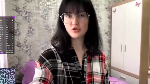 Annie PVT IS OPEN online show from September 27, 12:10 pm