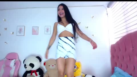 Snapshot of doe_sofi chatting on February 17, 8:47 pm sofi online show from February 17, 8:47 pm