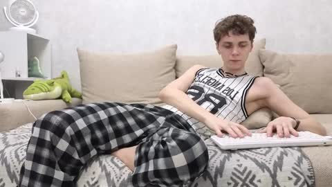 Alex online show from December 15, 4:07 am