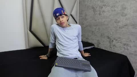 Snapshot of dogan_renz0 chatting on February 1, 11:20 am Dogan online show from February 1, 11:20 am