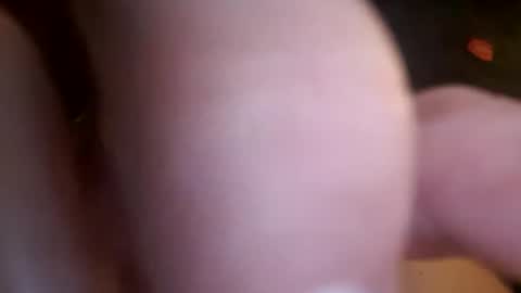 Snapshot of dogido682768 chatting on January 12, 6:38 pm Uklover86 online show from January 12, 6:38 pm