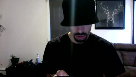 Snapshot of doingmek9 chatting on December 5, 2:22 pm doingmek9 online show from December 5, 2:22 pm