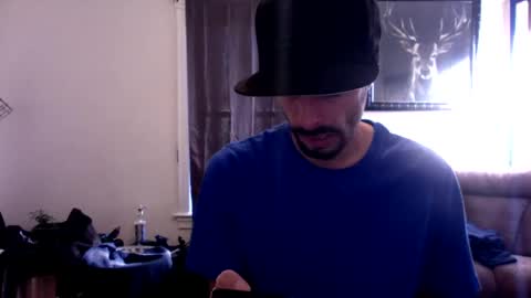 Snapshot of doingmek9 chatting on December 7, 4:58 pm doingmek9 online show from December 7, 4:58 pm