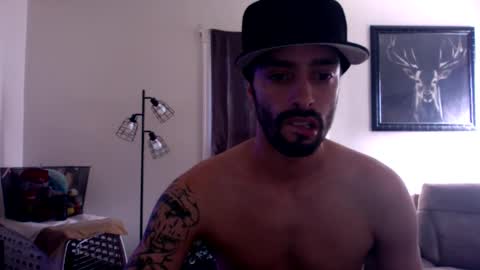 Snapshot of doingmek9 chatting on February 26, 4:35 pm doingmek9 online show from February 26, 4:35 pm