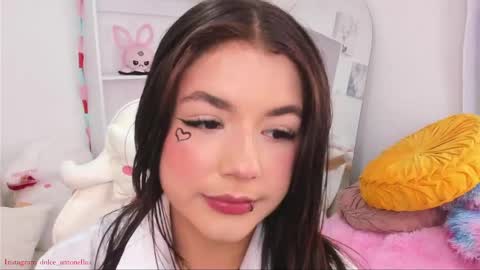 antonella online show from May 12, 1:36 am