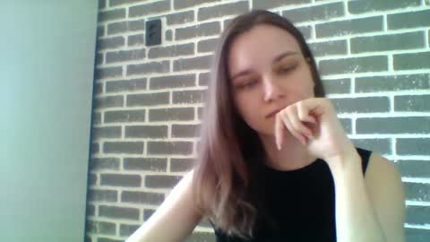 dolcezza_ online show from April 4, 8:34 am