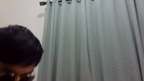 Snapshot of dolfvlucy chatting on May 1, 2:43 pm dolf william online show from May 1, 2:43 pm